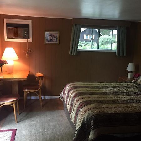Amber Lantern Motel Lake George Kültér fotó